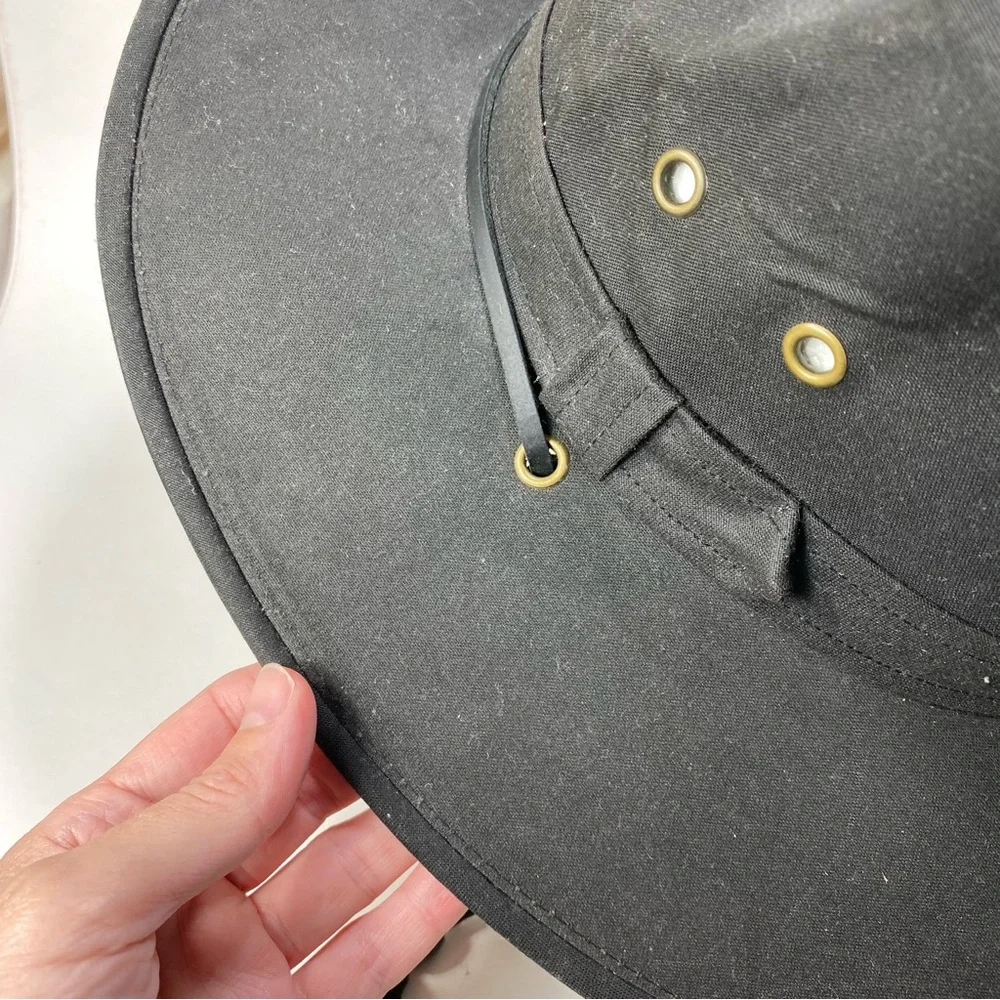 Oilskin Water Repellent Outback Style Brimmed Hat Chin Strap NWT S